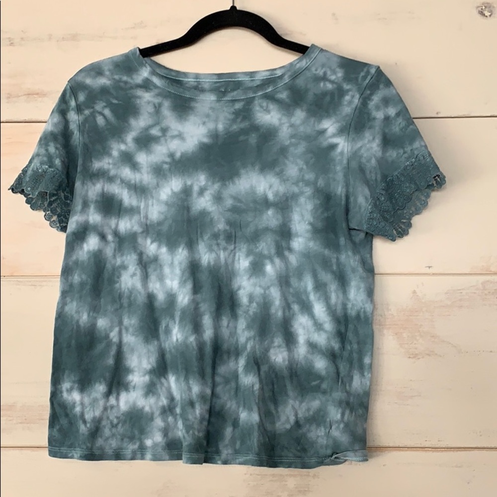 American Eagle shirt